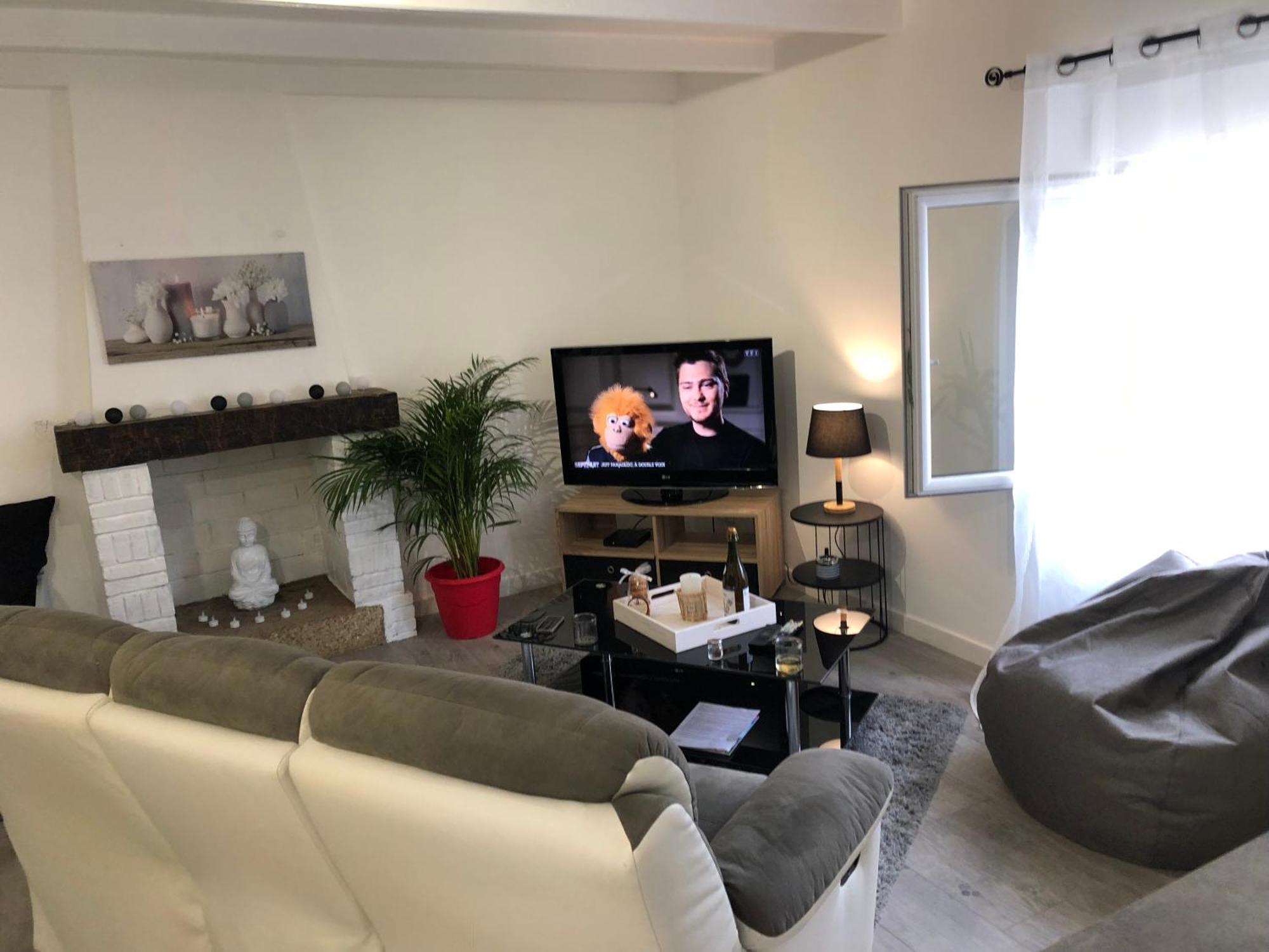 Loue Tres Bel App 75 M2 Deco Modern 150 M Port- Ville Close-Halles-Marche 15Mn Конкарно Экстерьер фото